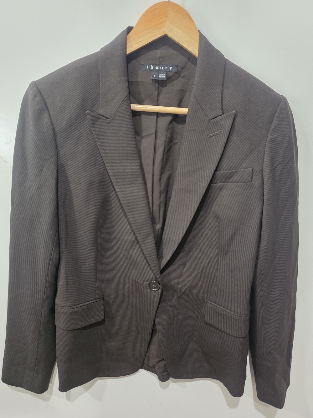 Nwot Theory 95% Virgin Wool Womens Dark brown Single-Button Blazer Size 6 Career